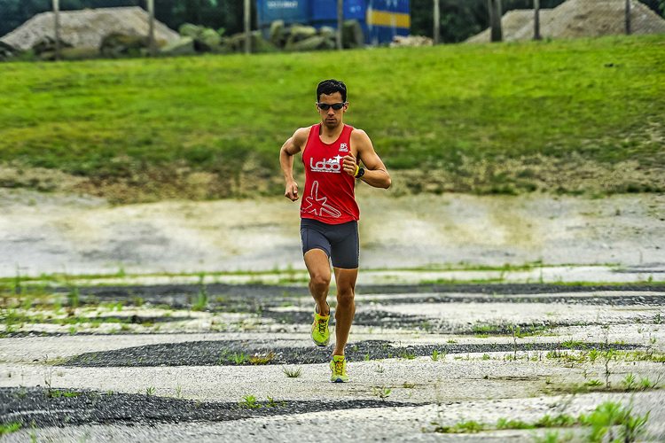 Rodrigo Lobo, triatleta ironman correndo