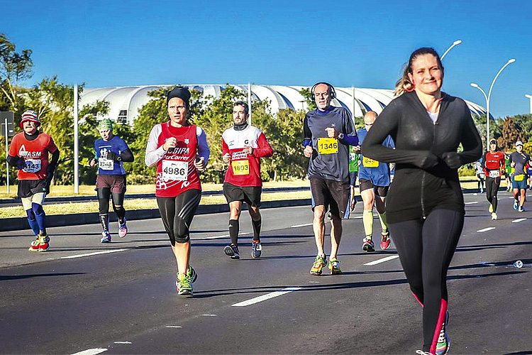 Corredores na Maratona de Porto Alegre